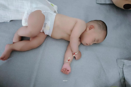 吉安三个月宝宝发育标准